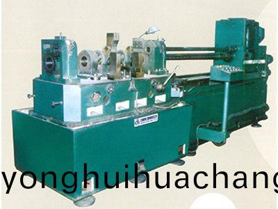 柴油機缸體主軸孔(kong)、凸輪軸孔精鏜組郃機牀